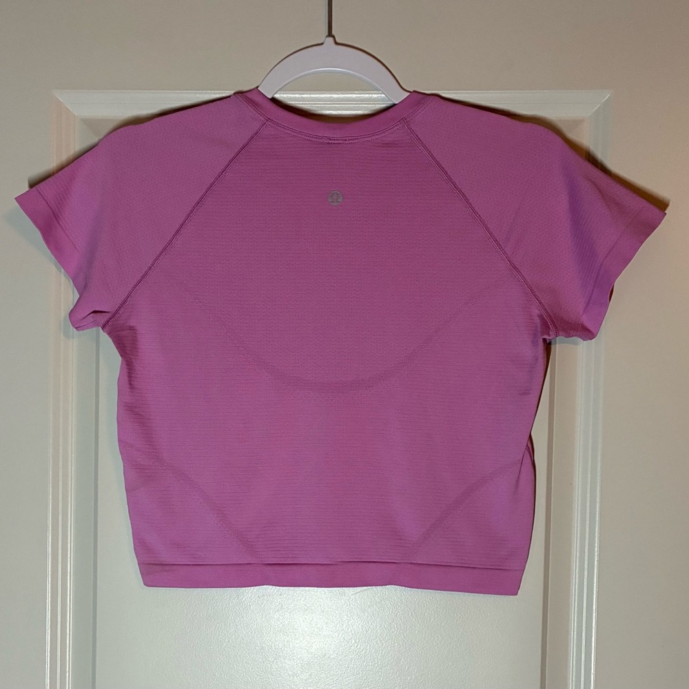 Lululemon Swiftly Tech Cropped Short-Sleeve Shirt 2.0 in Dahlia Mauve Size 8 - Picture 5 of 6